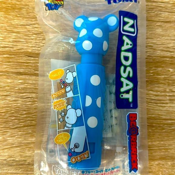 Pez NADSAT - Bearbrick Polka Dot Blue Candy Dispenser, Rare, 2003 - Picture 1 of 6